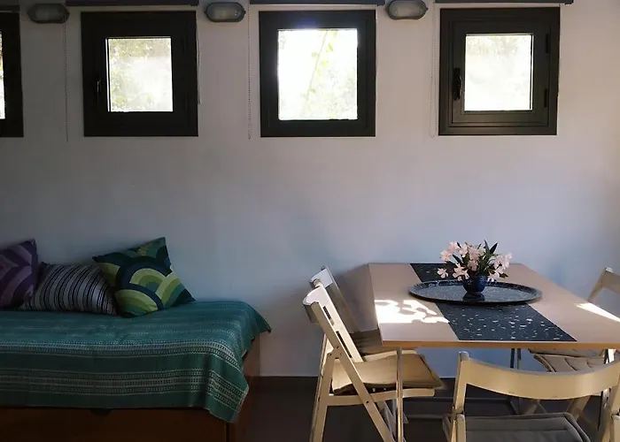 Apartment Liofyto - Stylish With Views To Foinikounda Bay Downstairs *